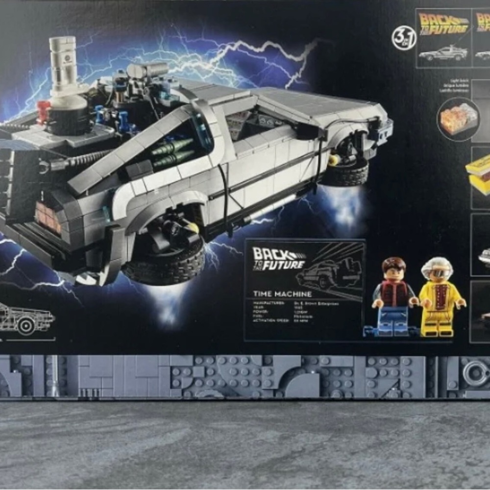 Legos Back to the future - Picture 2 of 2